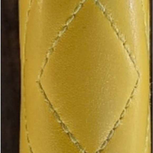 Authentic Gucci Yellow Leather Wallet - Picture 8 of 12